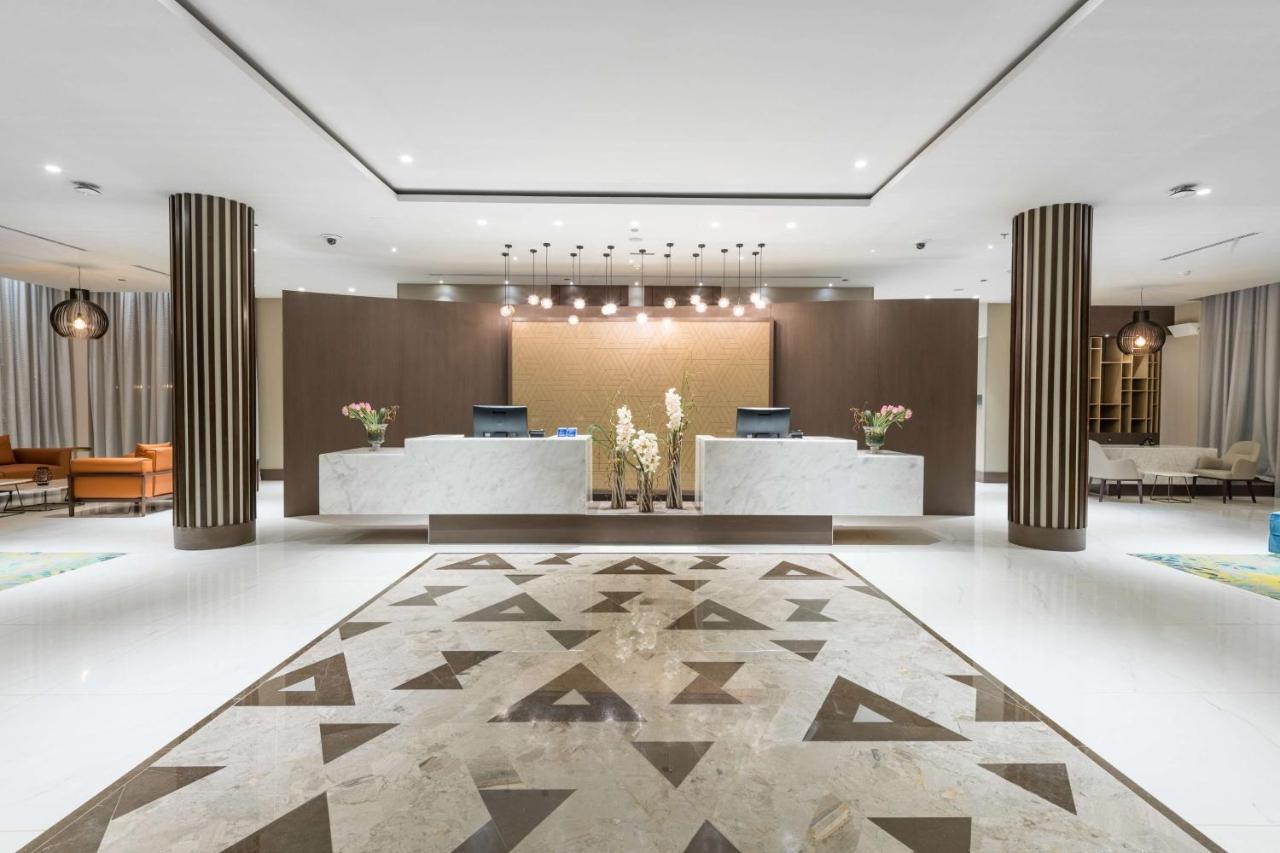 Radisson Blu Hotel, Jeddah Corniche Exterior foto Lobby