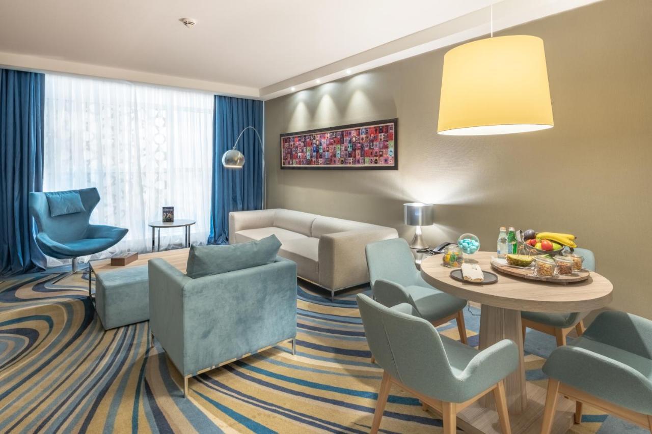 Radisson Blu Hotel, Jeddah Corniche Exterior foto Suite